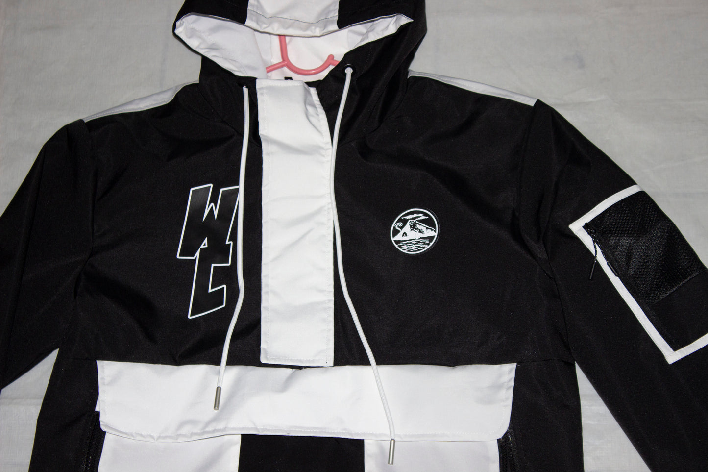 Wave Cave S.O.S Windbreaker
