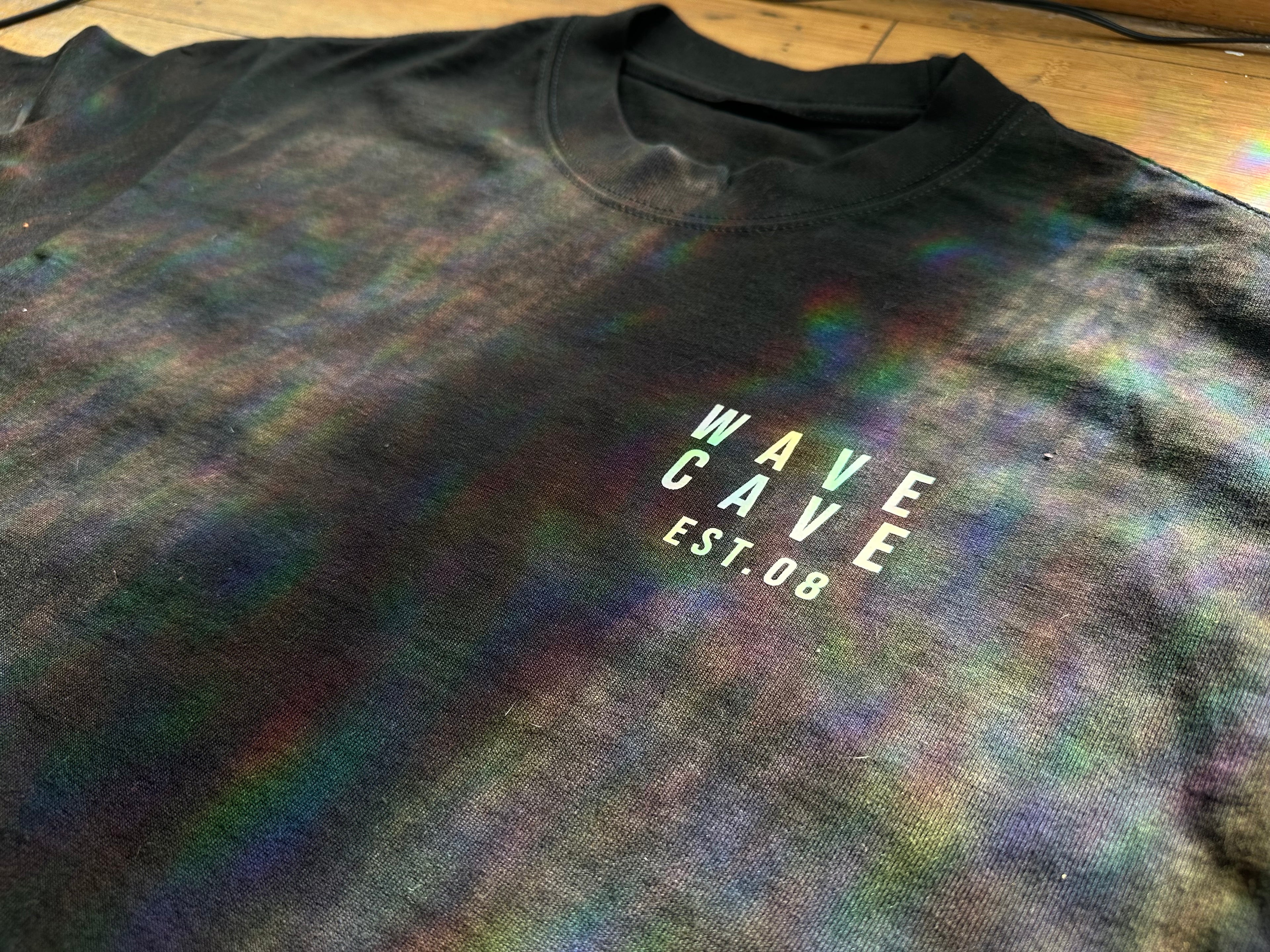 Waves Nvr Die Tee
